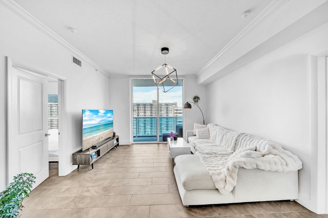 1945 S Ocean Drive 1803, Hallandale Beach, FL 33009