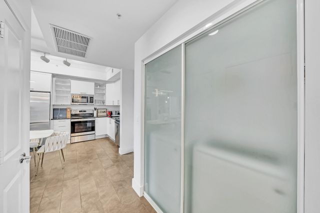 1945 S Ocean Drive 1803, Hallandale Beach, FL 33009