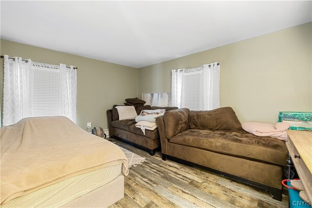 14 Moseley Street, Whitestown, NY 13492