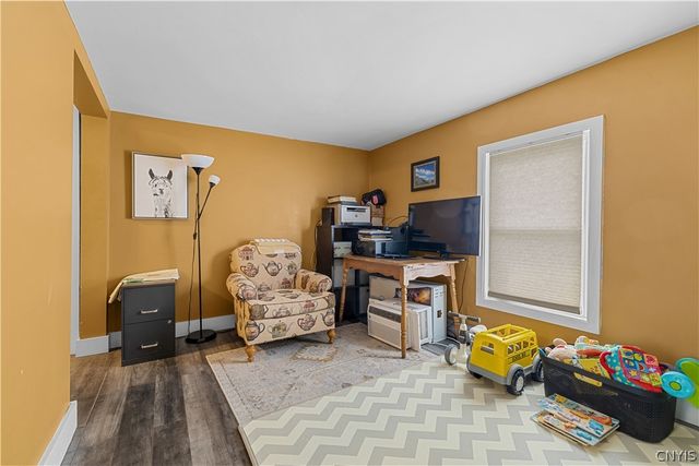 14 Moseley Street, Whitestown, NY 13492