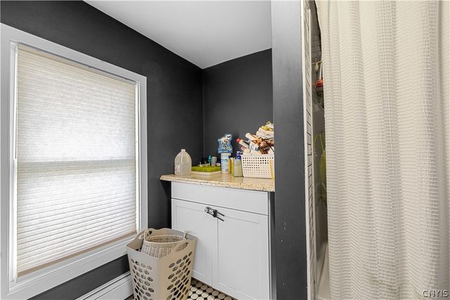 14 Moseley Street, Whitestown, NY 13492