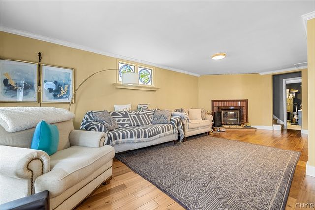 14 Moseley Street, Whitestown, NY 13492