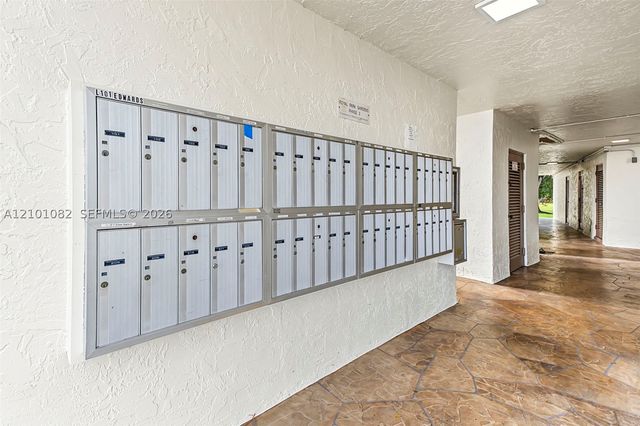 6770 Royal Palm Blvd 211L, Margate, FL 33063