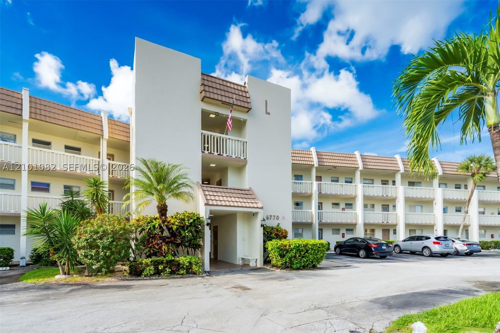6770 Royal Palm Blvd 211L, Margate, FL 33063