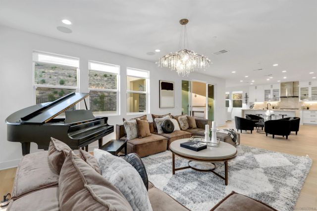 2168 Paseo Levanten, Chula Vista, CA 91913