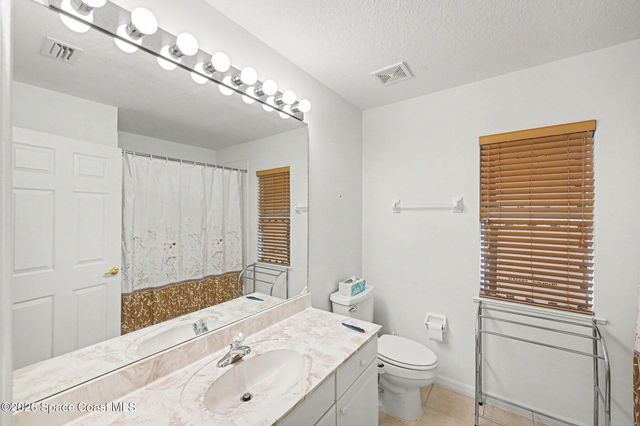 952 Tavernier Circle NE, Palm Bay, FL 32905