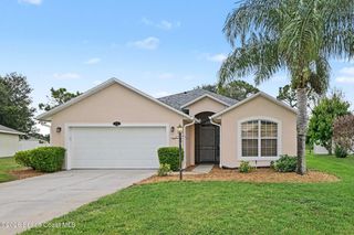 952 Tavernier Circle NE, Palm Bay, FL 32905