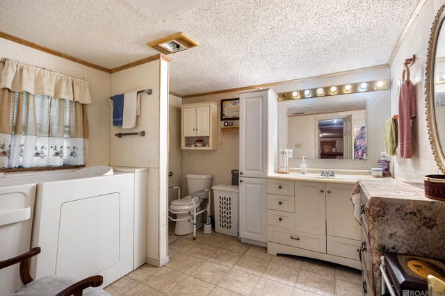 342 E Flonacher Rd, Zachary, LA 70791