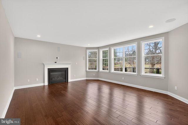 30 DOMINIC DR, Downingtown, PA 19335