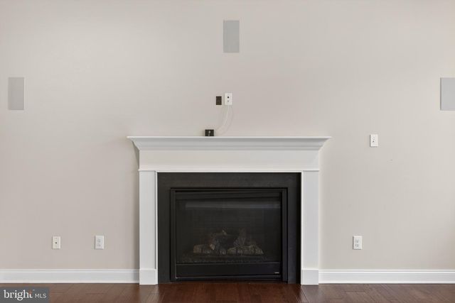 30 DOMINIC DR, Downingtown, PA 19335