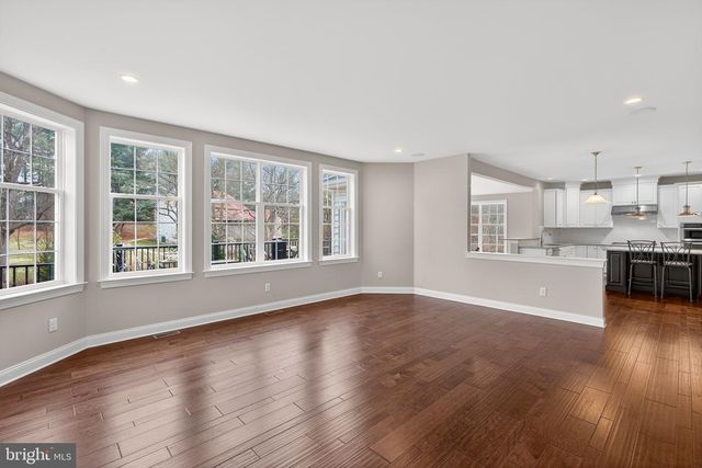 30 DOMINIC DR, Downingtown, PA 19335