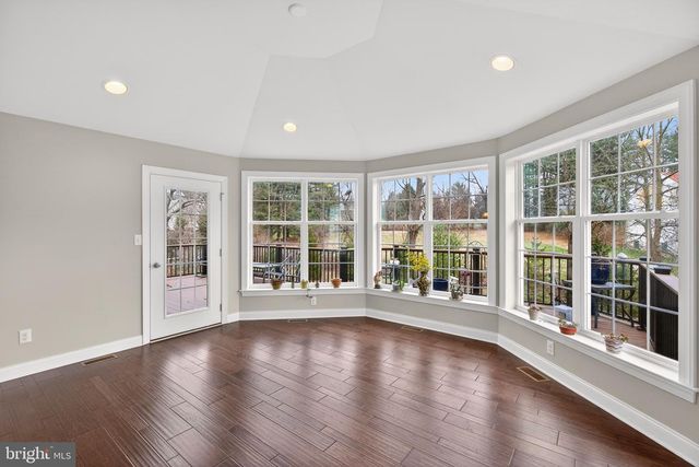 30 DOMINIC DR, Downingtown, PA 19335