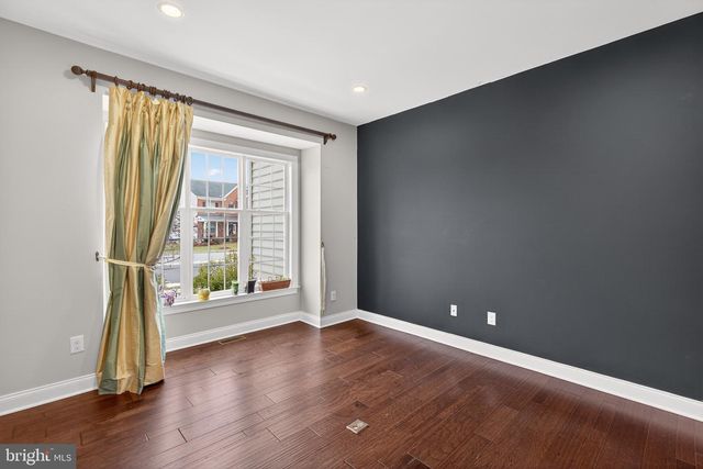 30 DOMINIC DR, Downingtown, PA 19335