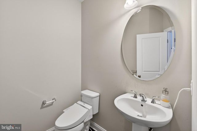 30 DOMINIC DR, Downingtown, PA 19335