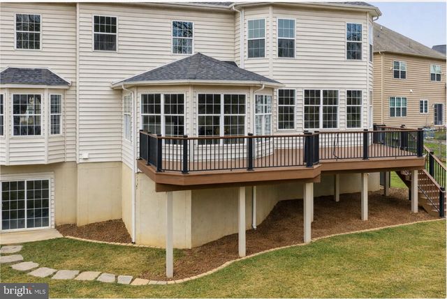 30 DOMINIC DR, Downingtown, PA 19335