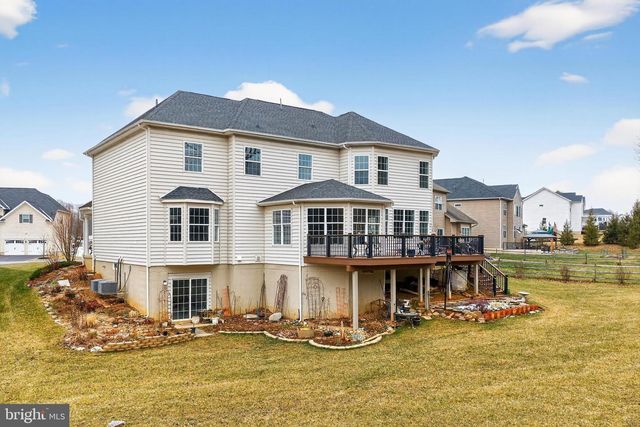 30 DOMINIC DR, Downingtown, PA 19335