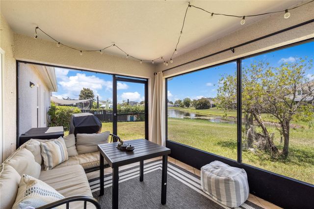 11422 MISTY ISLE LANE, Riverview, FL 33579