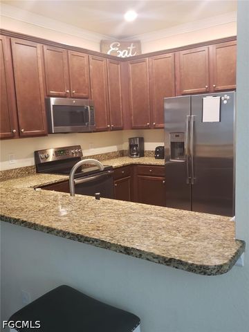 10285 Via Colomba CIR, Fort Myers, FL 33966