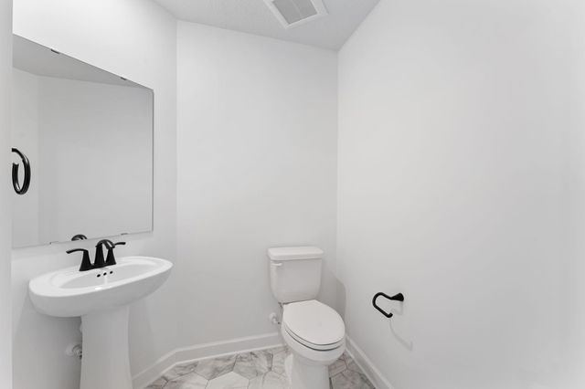 1909 Dogwood Court, Carver, MN 55315