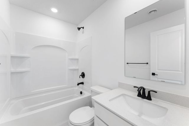 1909 Dogwood Court, Carver, MN 55315