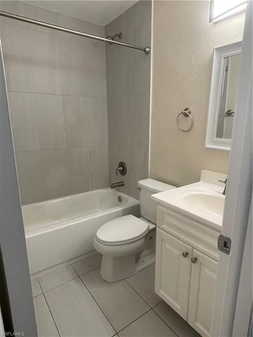 3325 Airport pulling RD, Naples, FL 34105