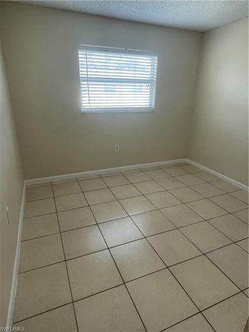 3325 Airport pulling RD, Naples, FL 34105