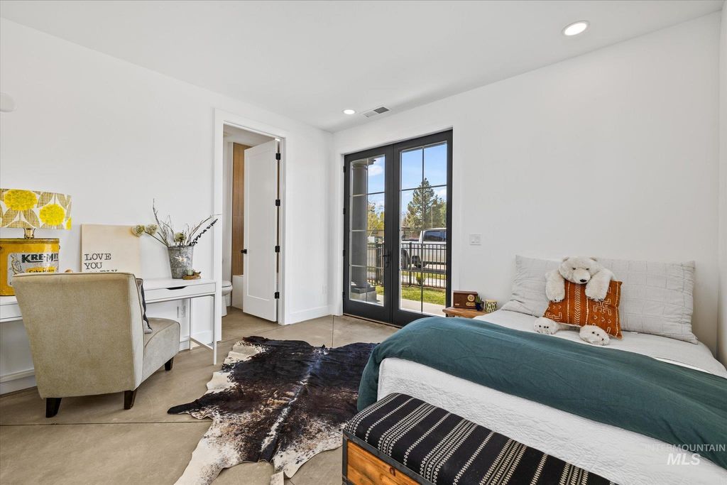 614 N Avenue H Ave, Boise, ID 83712 photo 11