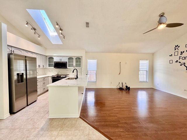 10028 OASIS PALM DRIVE, Tampa, FL 33615