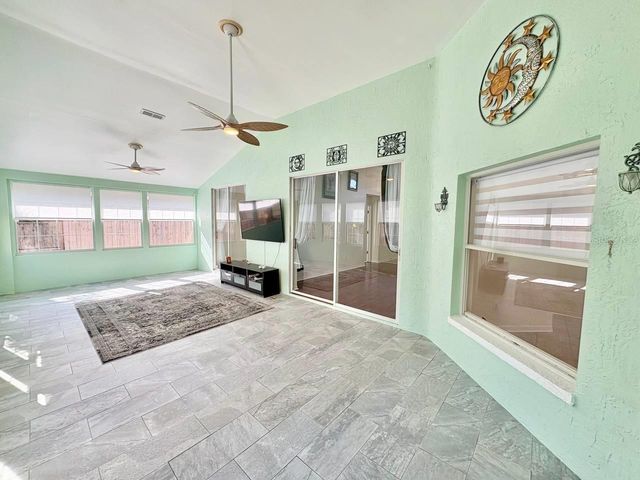 10028 OASIS PALM DRIVE, Tampa, FL 33615