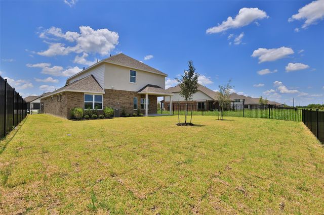 214 Cross Gable Lane, Dayton, TX 77535