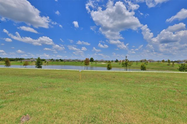 214 Cross Gable Lane, Dayton, TX 77535