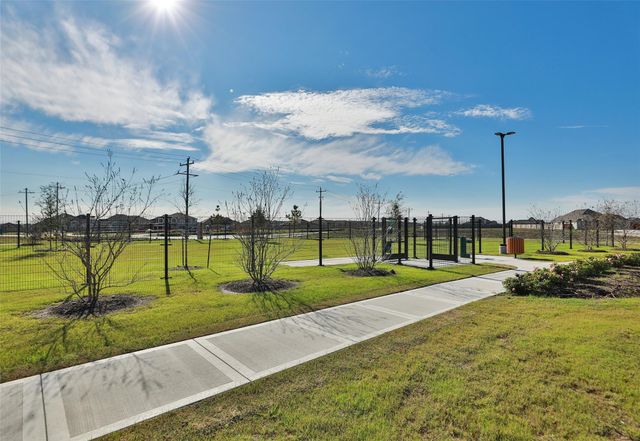 214 Cross Gable Lane, Dayton, TX 77535