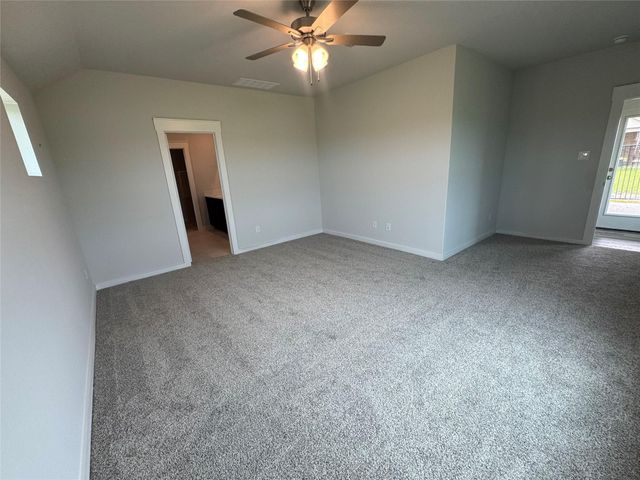214 Cross Gable Lane, Dayton, TX 77535
