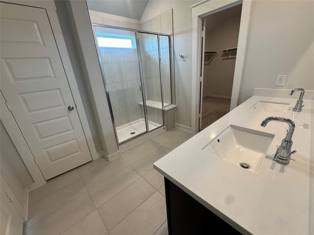 214 Cross Gable Lane, Dayton, TX 77535