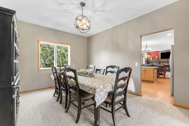746 Riesgraf Road, Carver, MN 55315