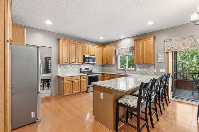 746 Riesgraf Road, Carver, MN 55315