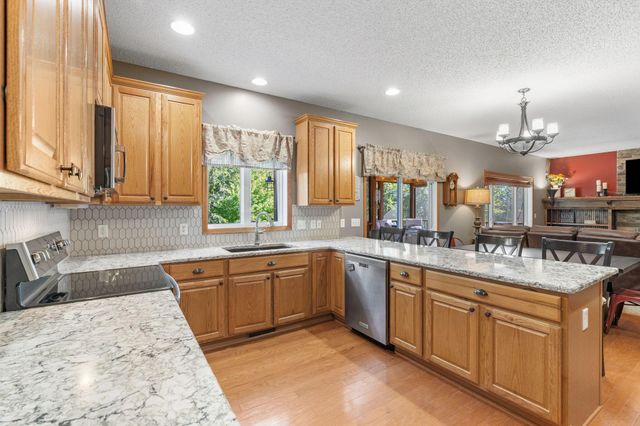 746 Riesgraf Road, Carver, MN 55315
