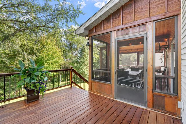 746 Riesgraf Road, Carver, MN 55315