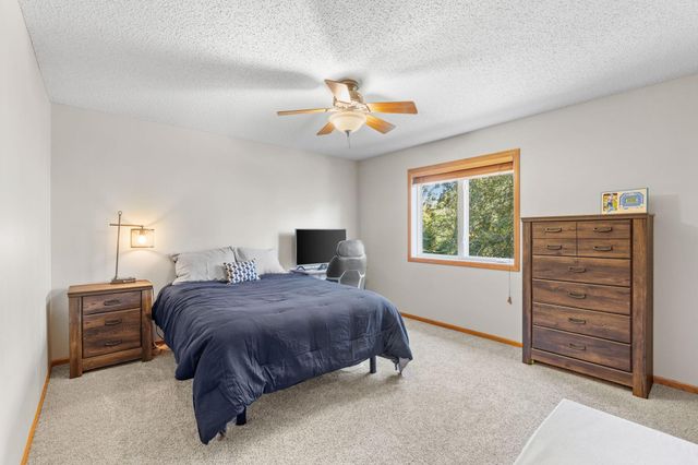 746 Riesgraf Road, Carver, MN 55315