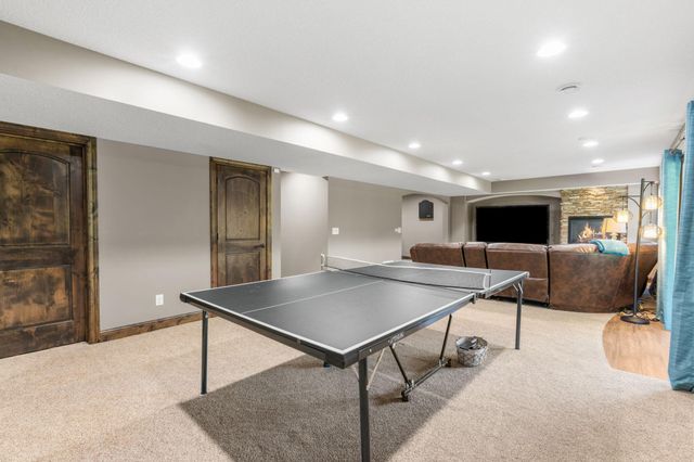 746 Riesgraf Road, Carver, MN 55315