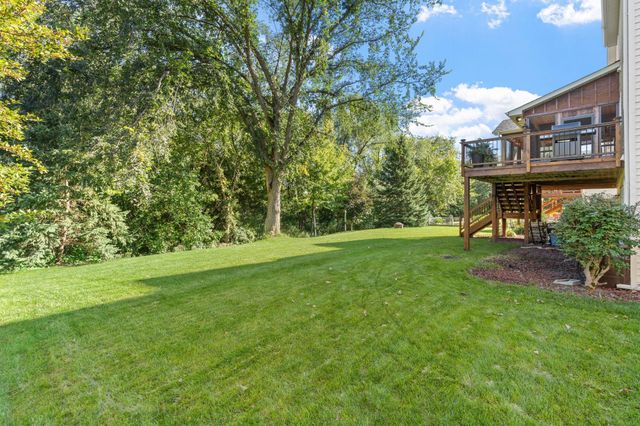 746 Riesgraf Road, Carver, MN 55315