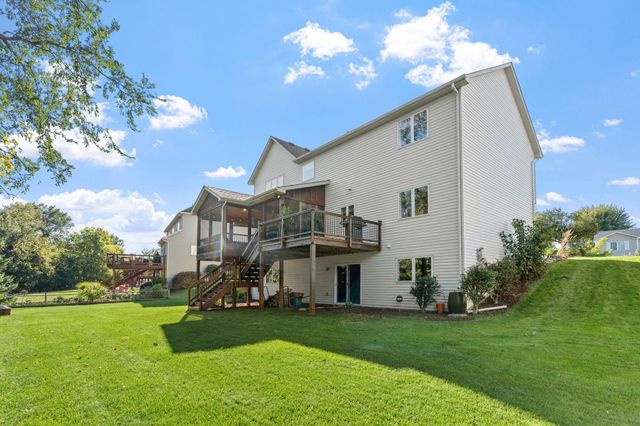 746 Riesgraf Road, Carver, MN 55315