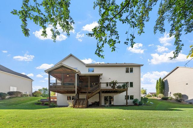 746 Riesgraf Road, Carver, MN 55315