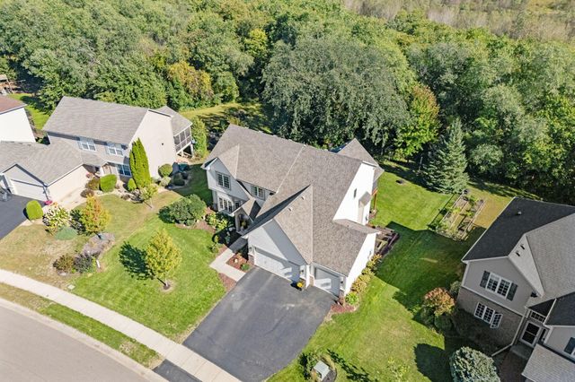 746 Riesgraf Road, Carver, MN 55315