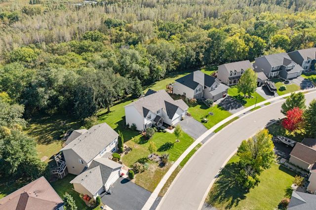 746 Riesgraf Road, Carver, MN 55315