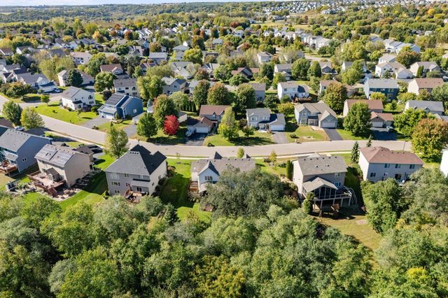 746 Riesgraf Road, Carver, MN 55315