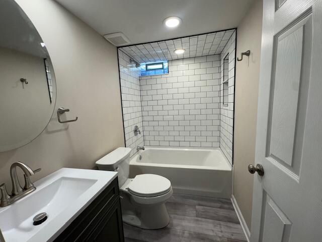 2621 Lincoln ROAD, Kenosha, WI 53143