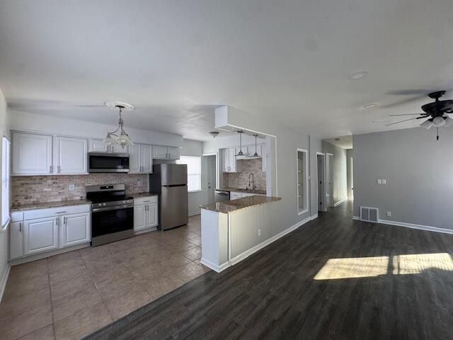 2621 Lincoln ROAD, Kenosha, WI 53143