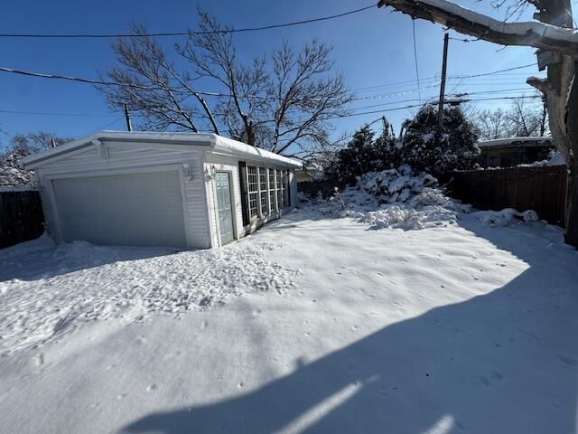 2621 Lincoln ROAD, Kenosha, WI 53143