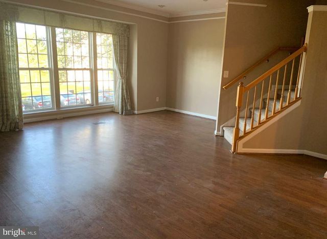13689 SAINT JOHNS WOOD PL, Herndon, VA 20171